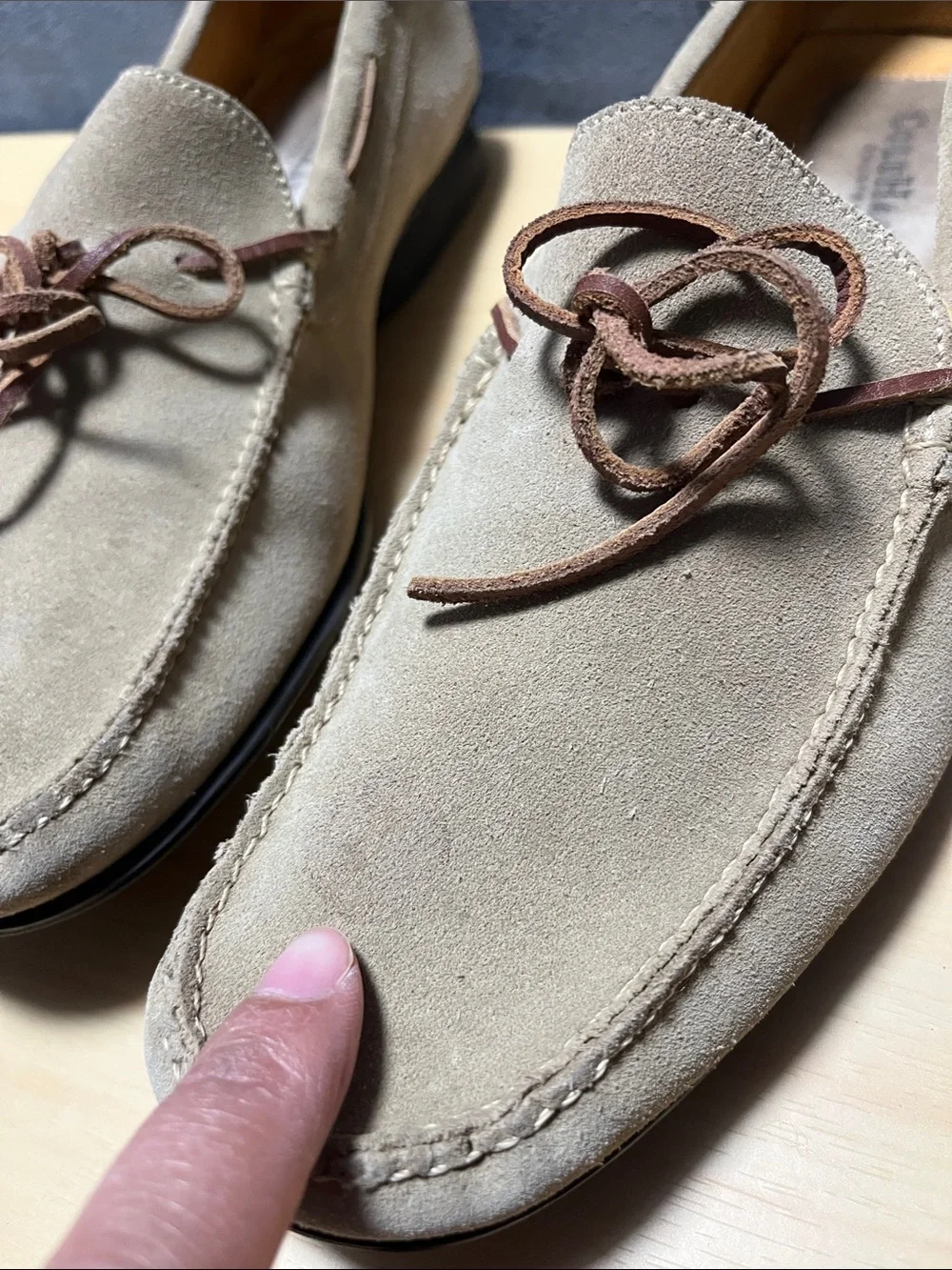 Cole Haan Country Suede Women Size 10 B Moc Toe Driving Shoes Beige Old Money
